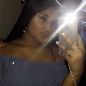 Meet your Posher, Ariana